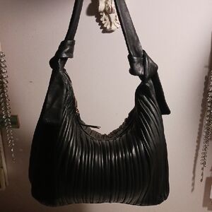 Elegant! Marta Ponti Black Genuine Leather Shoulder Bag ⚜️Stunning! 👑⚜️👑